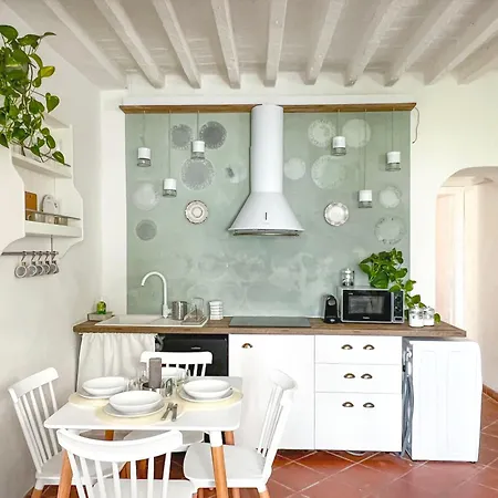 La Maisonette Apartment *